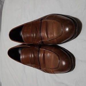 Brow Hugo Boss loafers.